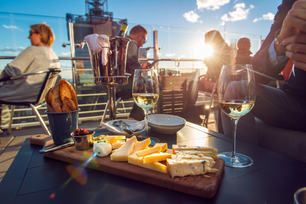 Why Food & Beverage Experiences Matter at Corporate Events FTD