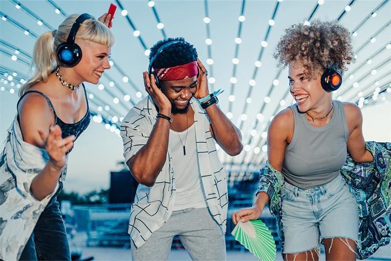 Creative Holiday Party Themes That Wow Your Guests in 2025 2